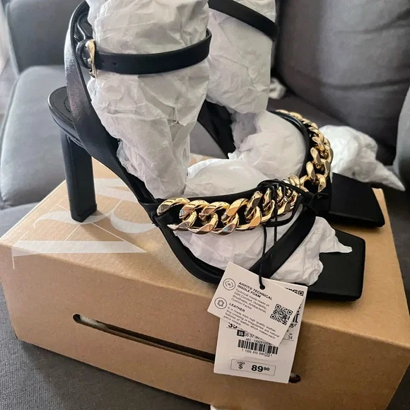 HEELED LEATHER SANDALS WITH CHAIN DETAIL - Picture 11 of 12